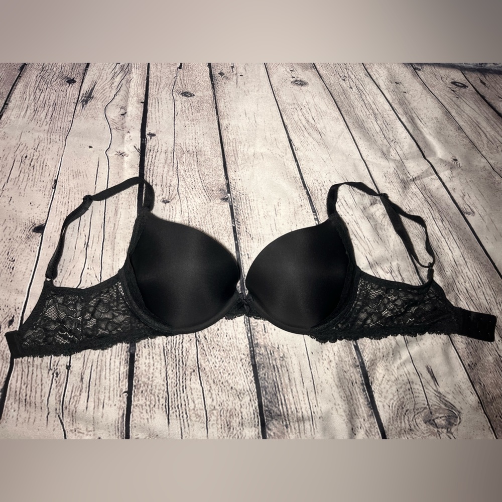 Black Victoria’s Secret Push-Up Bra Size 34D